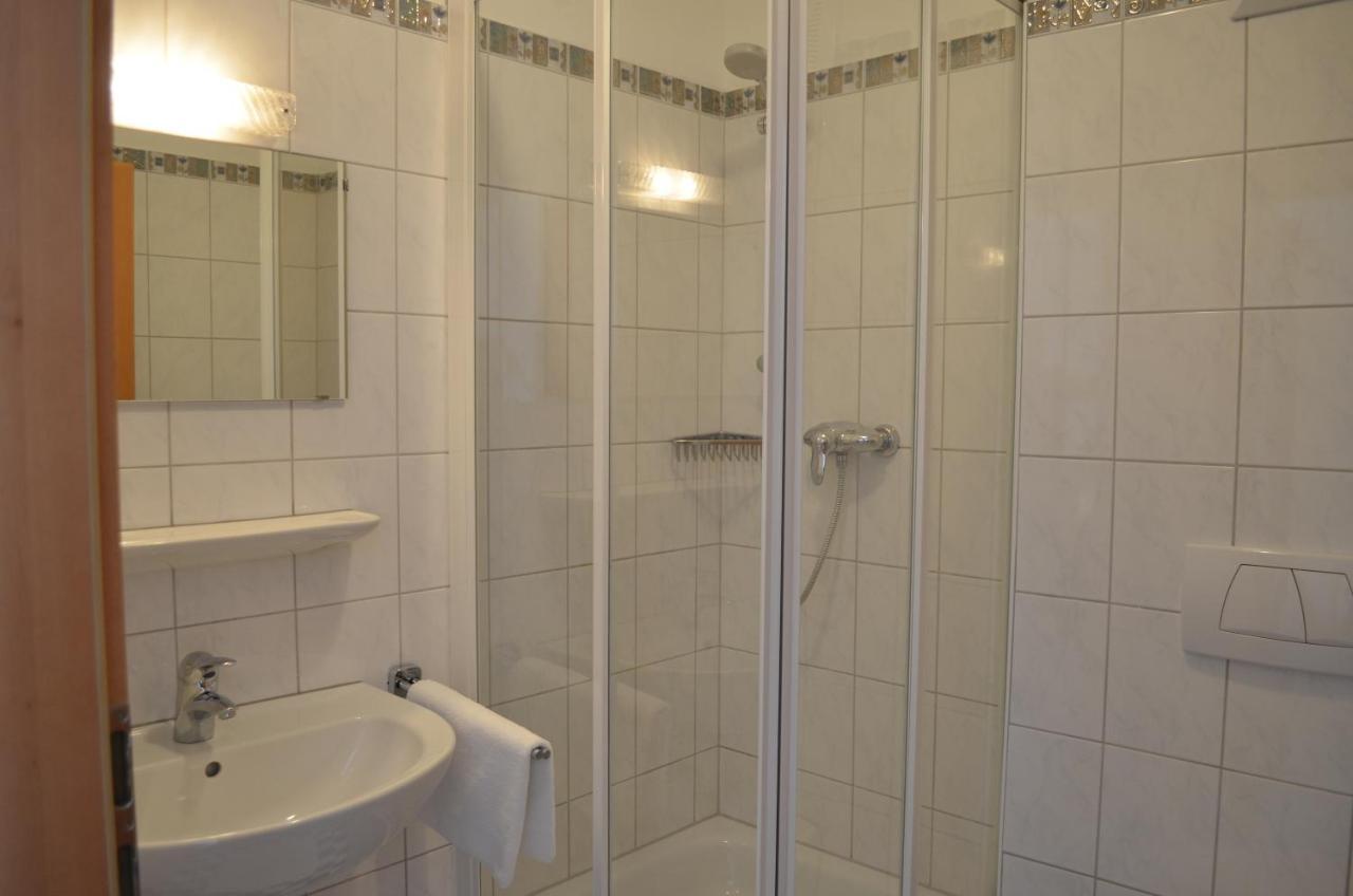 Gasthof Alte Tanne Hof bei Salzburg Ngoại thất bức ảnh