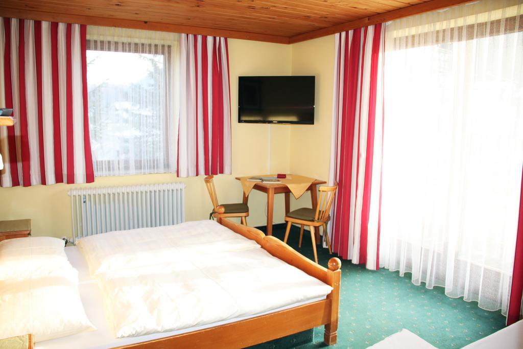 Gasthof Alte Tanne Hof bei Salzburg Ngoại thất bức ảnh