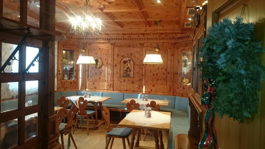 Gasthof Alte Tanne Hof bei Salzburg Ngoại thất bức ảnh